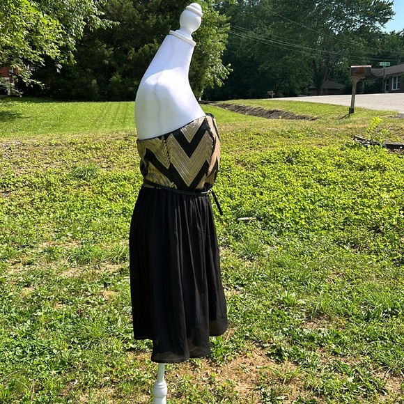 Takara Strapless Sequin Cocktail Dress - Picture 4 of 6